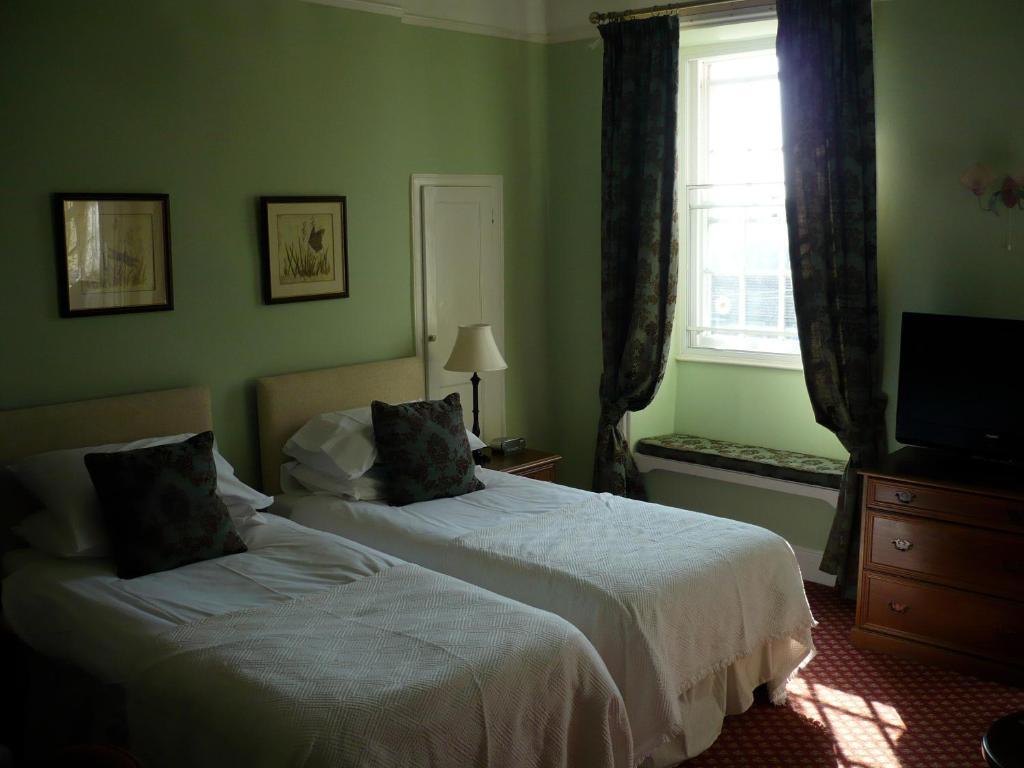 Ash House Hotel Martock Room photo